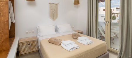 Apartment with Sea View & Plunge Pool (1st floor)