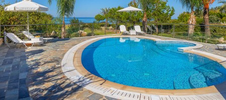 Luxury Beach Front Villa Pandora