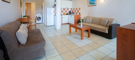 Family Apartment (4 Adults)