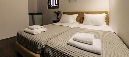 Votles 06 - Standard Room | 2 Single Beds | Sleeps 2