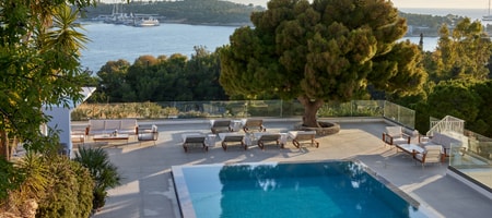 The Roc Club, A Hotel to Live®