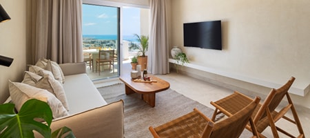Three Bedroom Suite with Panoramic View and Jacuzzi
