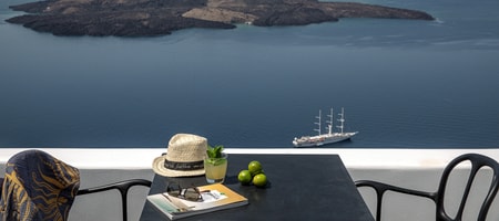 Dome Suite Zeal with Caldera View and Outdoor Hot Tub