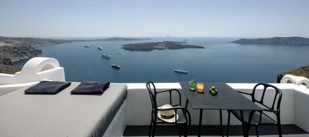 Cave Suite Zest with Caldera View and Outdoor Hot Tub
