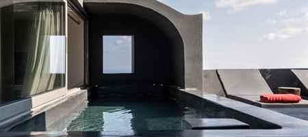 Deluxe Suite with Outdoor Hot Tub and Caldera View