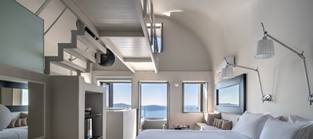 Executive Suite with Indoor or Outdoor Hot Tub and Caldera View
