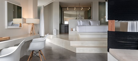 Junior Suite with Outdoor Plunge Pool and Sea View