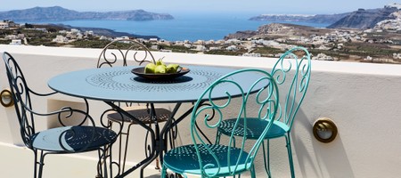 Two Bedroom Suite with Outdoor Hot Tub and Panoramic Island View