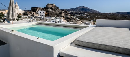 Suite with shared plunge pool