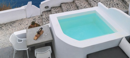 Mystic Luxury Villa with Outdoor Plunge Pool with Sea & Caldera View