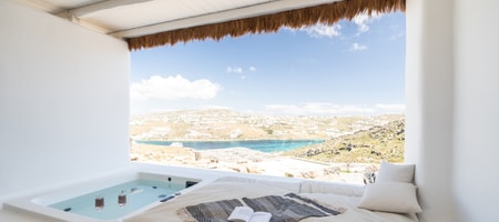 Deluxe Suite with Hot Tub and Sea View