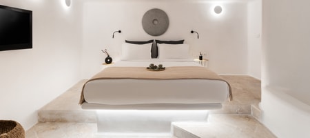 Three-Bedroom Executive Suite with Jacuzzi