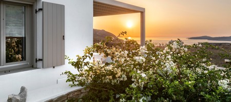 White Tinos