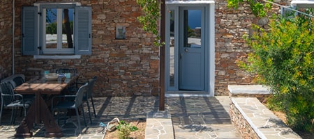 The Superior family apartment with garden and sea view