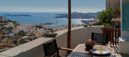 Deluxe Room with Balcony and Sea View