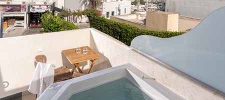 Cozy Suite with Outdoor Hot Tub
