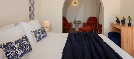 Classic Suite with Courtyard or Side Sea View