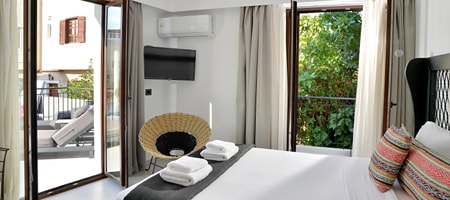 Superior Suite with Pool View