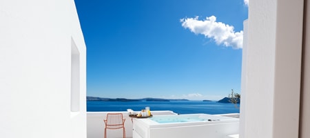 Honeymoon Suite with Outdoor Heated Plunge Pool