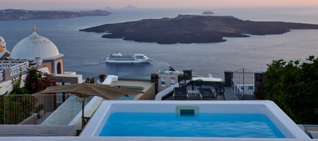 Deluxe Suite with Outdoor Heated Plunge Pool