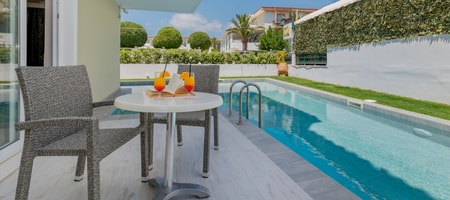 Premium Room Swim Up