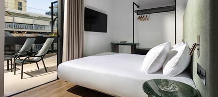 Petite with Outdoor Whirlpool Terrace