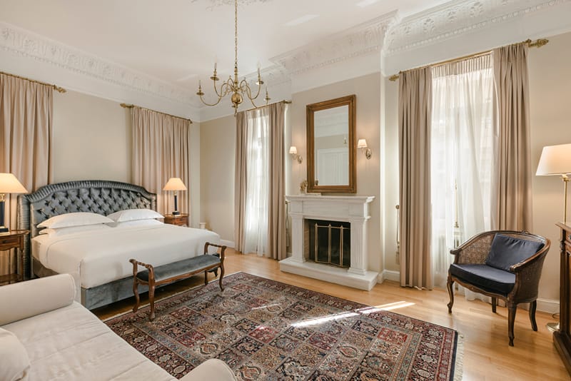 Noble Suites