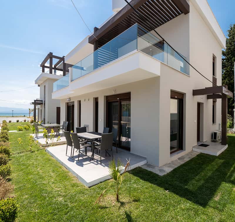 Two - Bedroom Duplex with Garden