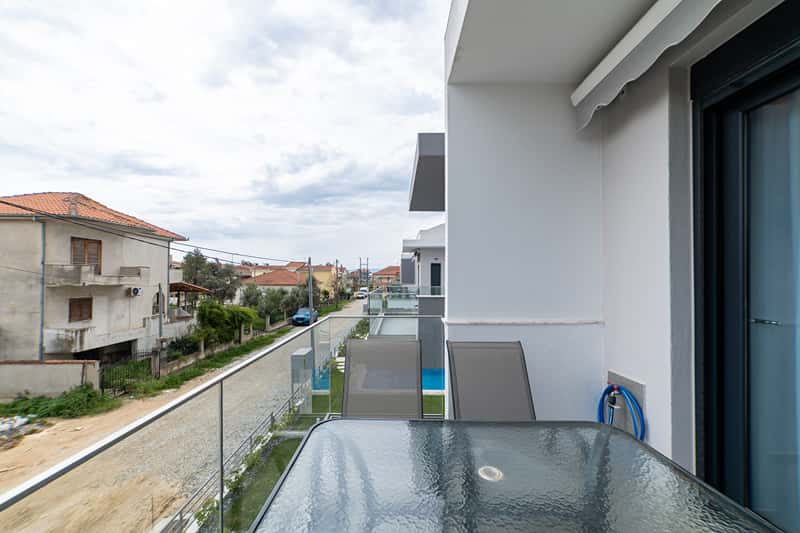 Two Bedroom Loft With Pool Access