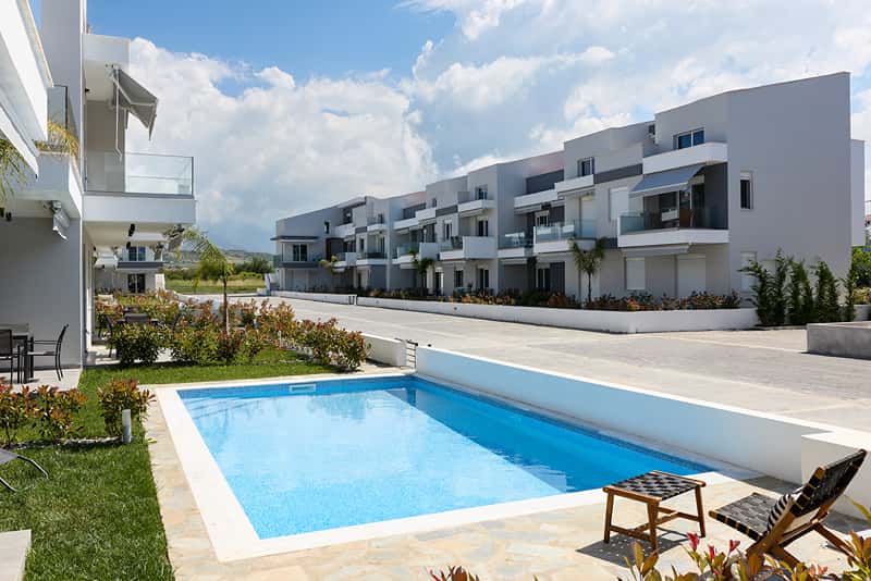 One-Bedroom Apartment with Pool Access