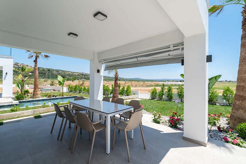 Three-Bedroom villa with Private Pool & Rooftop
