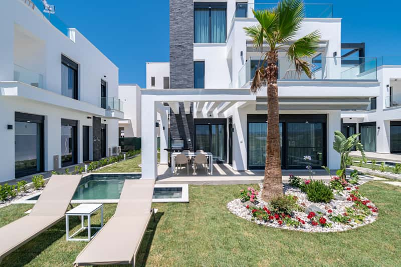 Four-Bedroom villa with Private Pool