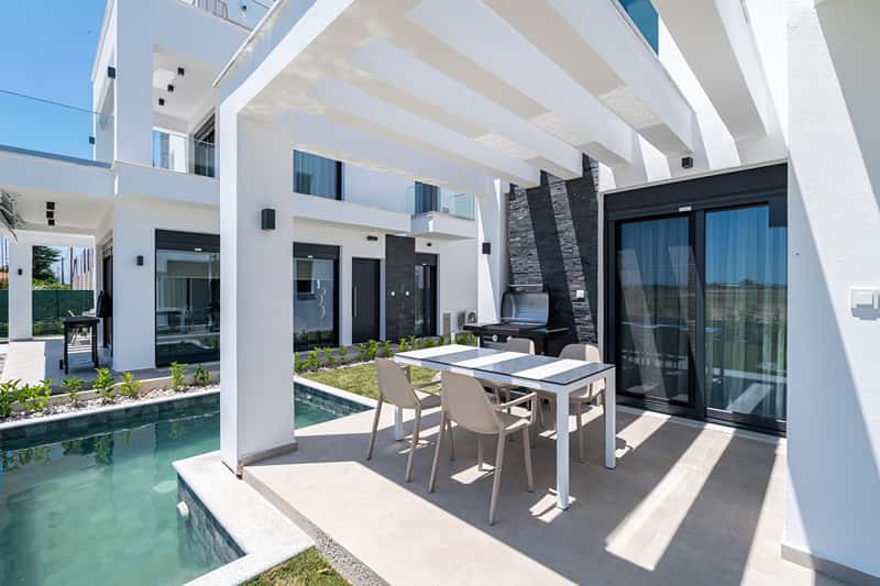 Four-Bedroom villa with Private Pool