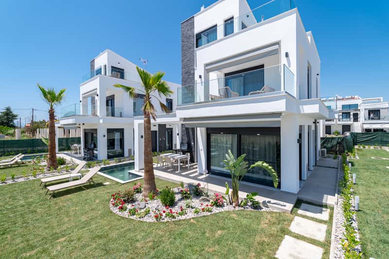 Four-Bedroom villa with Private Pool