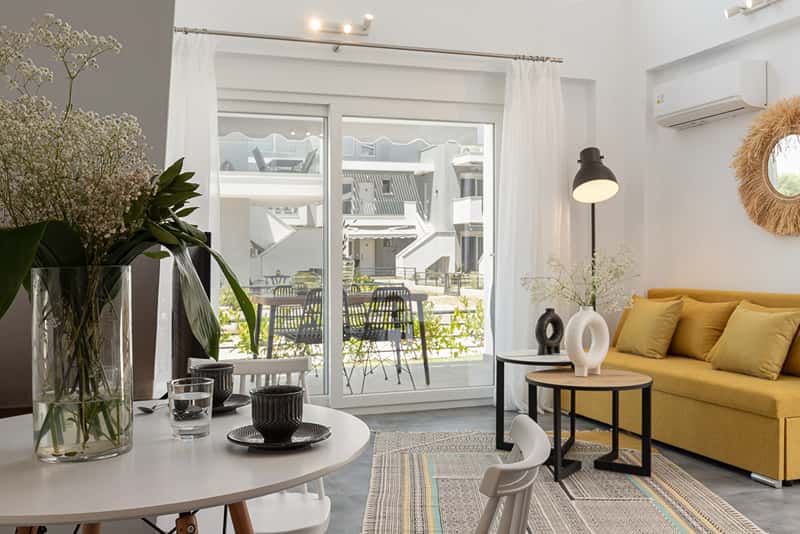 Two - Bedroom Duplex With Garden
