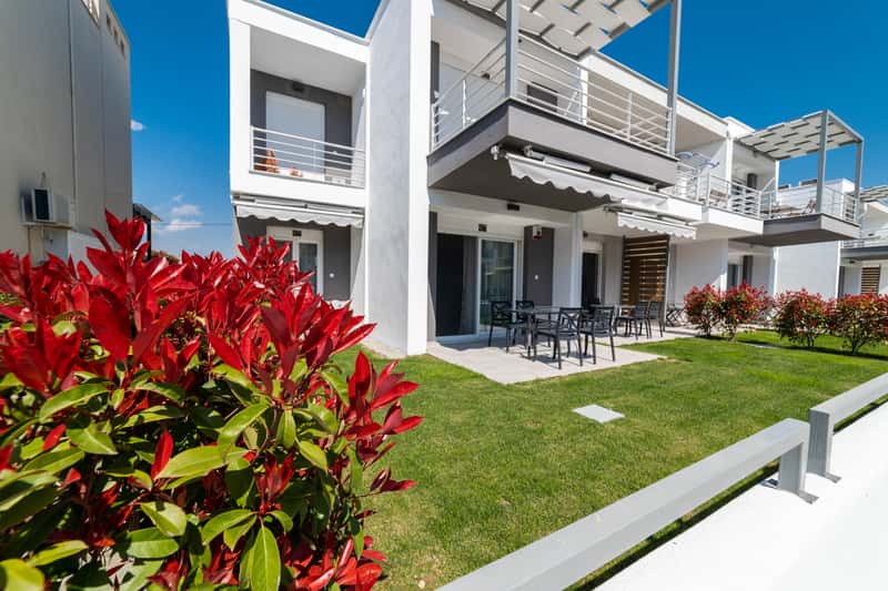 Two-Bedroom Apartment with Side Seaview