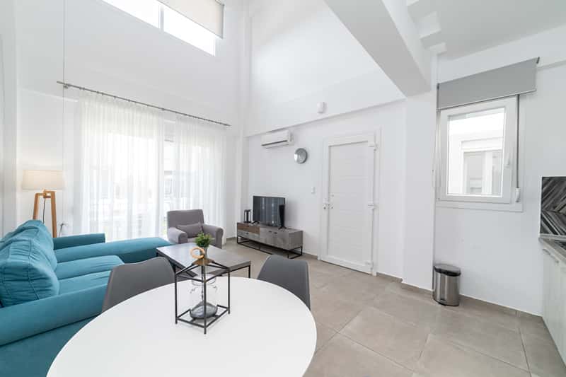 Two-Bedroom Duplex with Garden