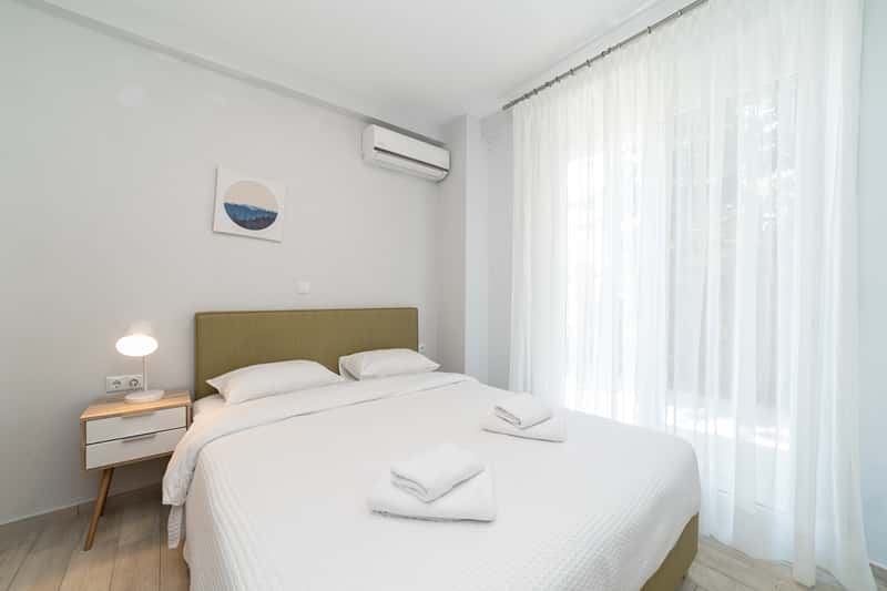 Two-Bedroom Duplex with Garden