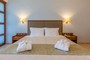 *Images are for illustrative purposes only. Actual room may vary.