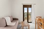 Deluxe 2 Bedroom Studio.
Sitting area